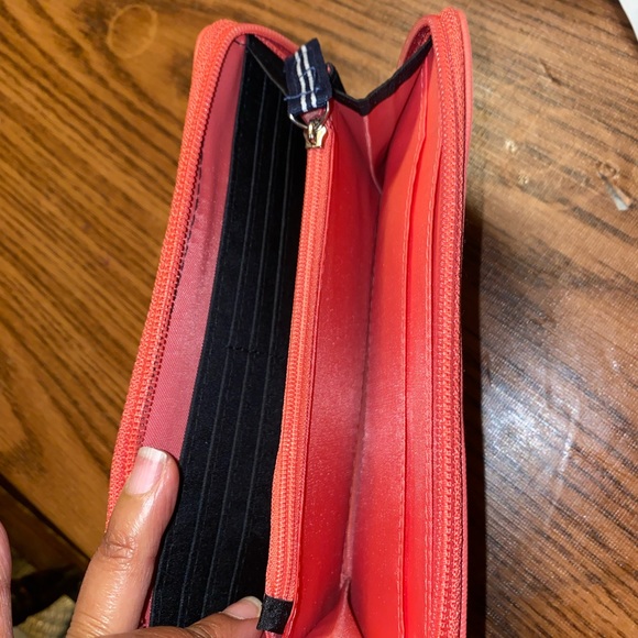 Nautica zipped around wallet - Picture 3 of 7